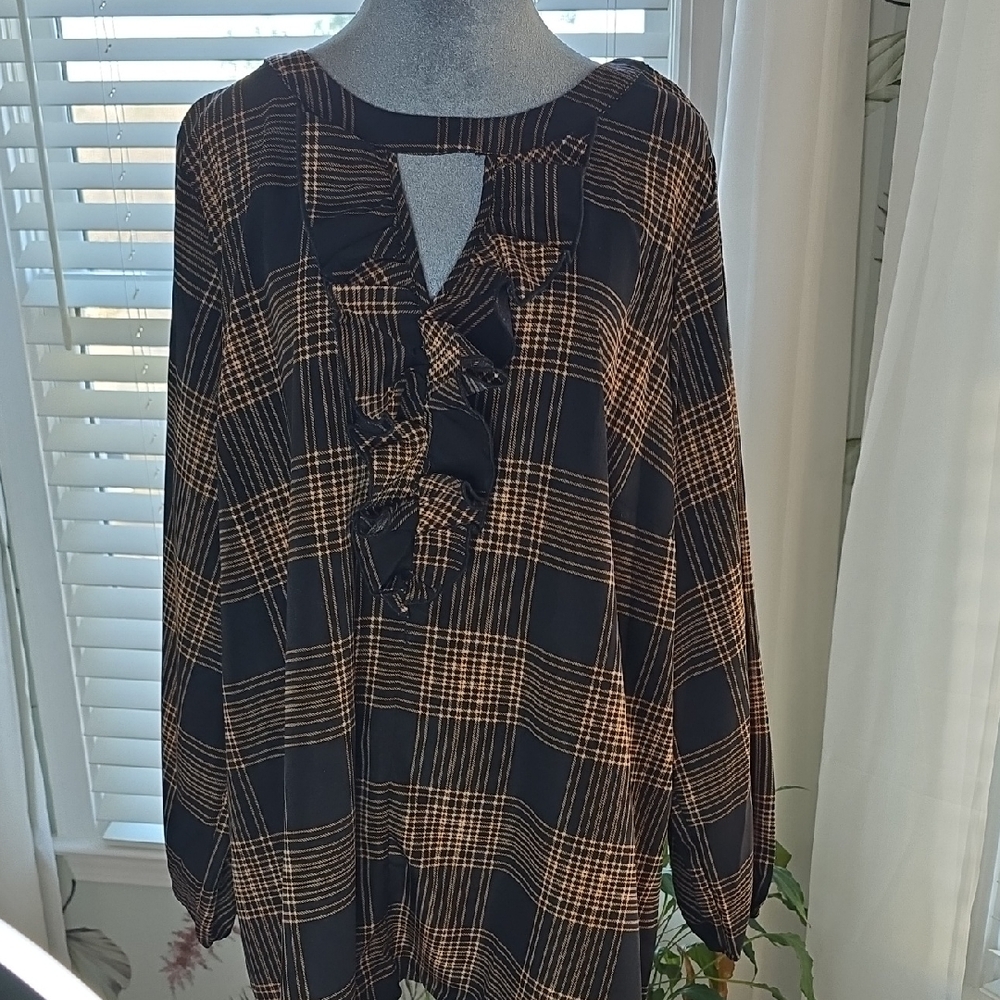 BloomChic Plaid Ruffle Blouse - Black and Tan